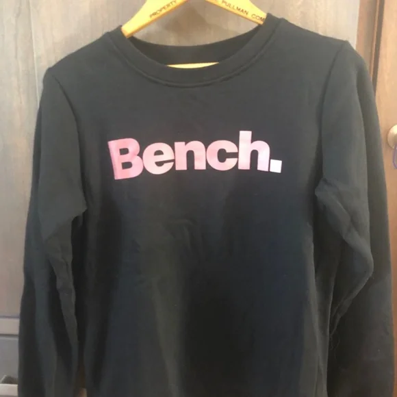 Bench Ladies pull over - Picture 2 of 3